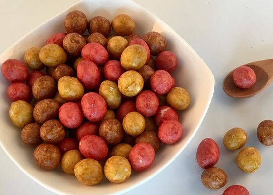 Закуски здоровой еды арахисов вкуса соевого соуса очень вкусные хрустящие покрытые смешали цвет Chea с санитарными свидетельствами