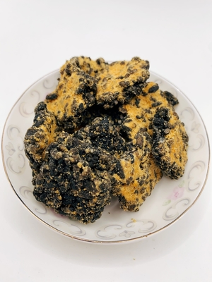 Чёрная золотая губа Соленый яичный желток и свинина Вкус Рисовый крекер смесь Хрустящий рис Жареный рисная корочка