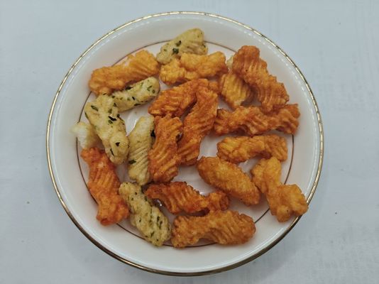 Смешанные рисовые крекеры с морскими водорослями Соевым соусом Фузион вкуса Традиционные китайские закуски