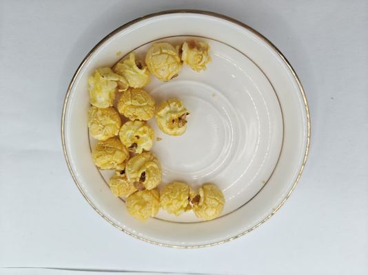 Попкорн, готовый к употреблению в пищу