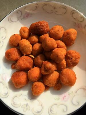 Золотое желтко с фиолетовой закуской с соленым яичным желтком и пряным вкусом в индивидуальной упаковке OEM