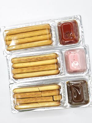 Криссы из клубники с настоящим клубничным пюре и обогащенными кальцием без ГМО детские обеденные угощения