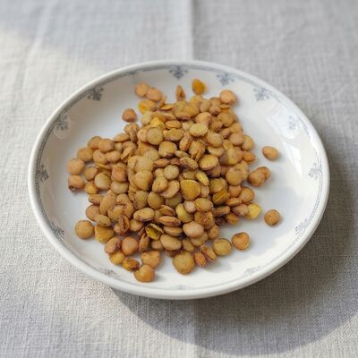 Закуски Эдамаме в глазури из буйволиного молока с насыщенным вкусом буйволиного мяса, хрустящим Эдамаме в скорлупе и высоким содержанием растительного белка