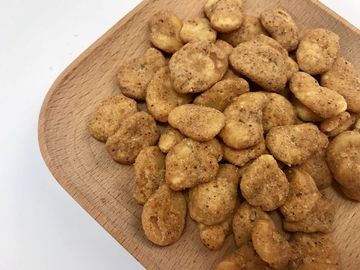 Покрытые широкие фасоли закуска, витамины содержали хрустящие корочки широкой фасоли освежая вкус