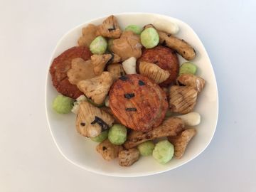 Очень вкусные Микроелеменц закусок смешивания шутихи риса содержали хорошее для живота