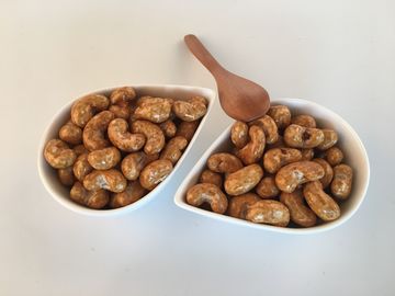 Чили Срирача сырцовых земных закусок гайки анакардии вкусный приправил ОЭМ питания пряной анакардии полный